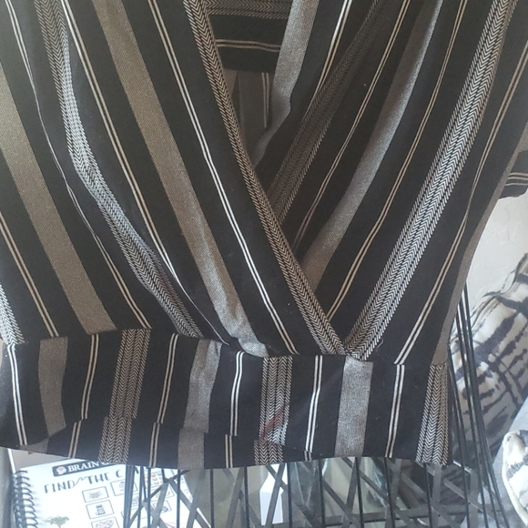 Top - Picture 4 of 4